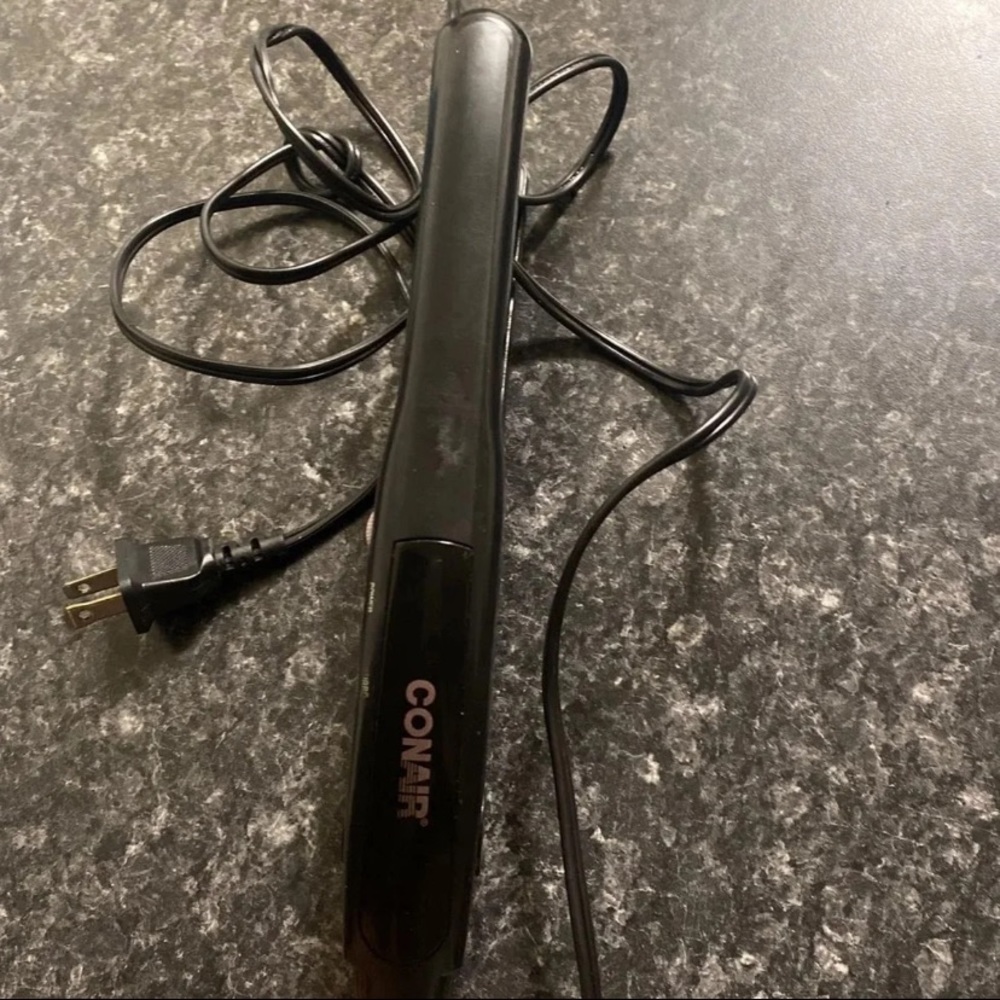 Hair straightener